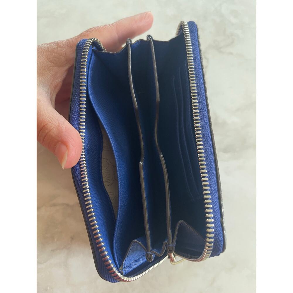 Michael Kors LG Multi Function Wristlet Clutch Wallet in Sapphire - Picture 6 of 11